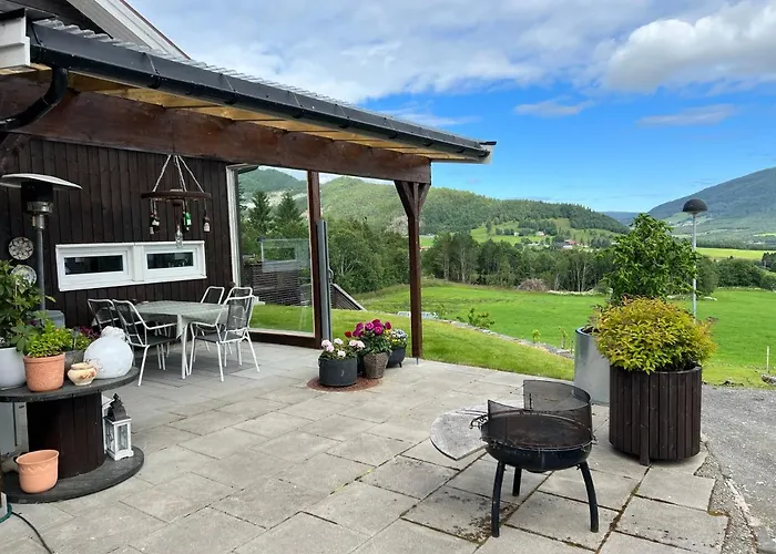 Séjour chez l'habitant Family In Modern House *