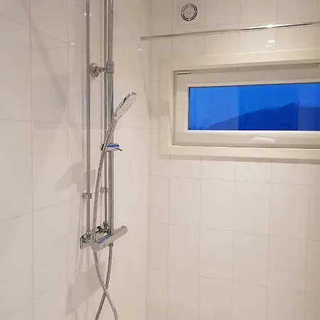 Private Loft With Terrace & Private Entrance Homestay szállás Eide